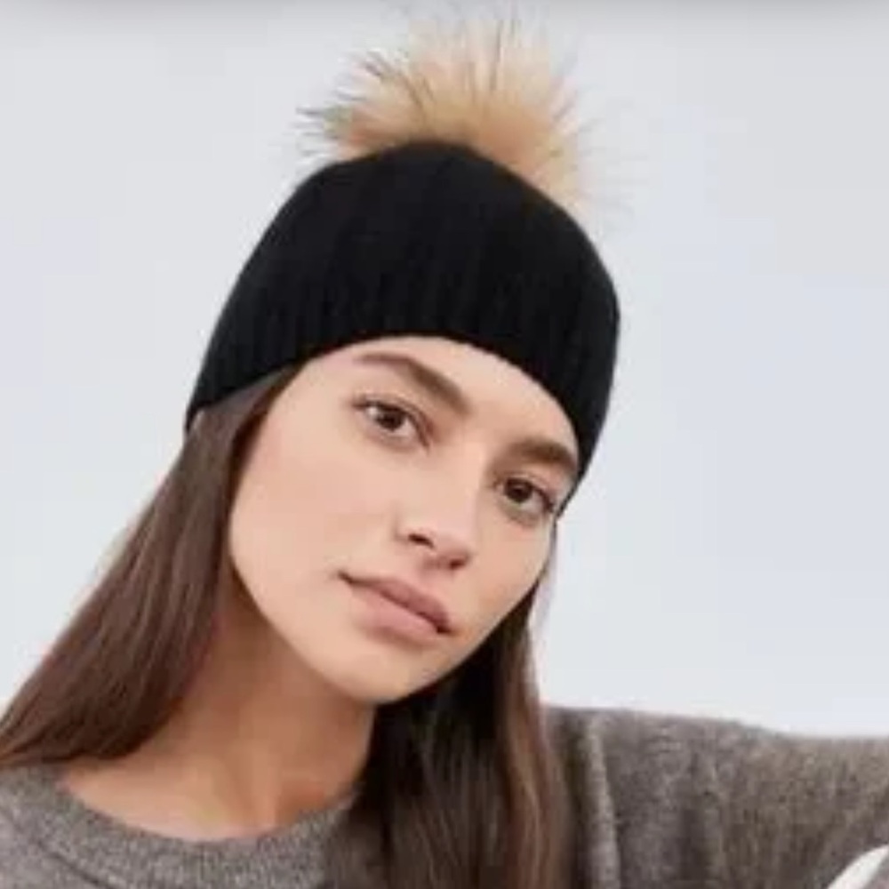 Aritzia Auxiliary Beanie Black NWOT